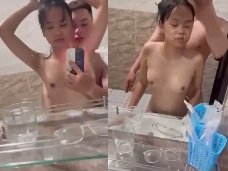 Thon gọn em cùng anh người yêu quan hệ trước gương quay kỉ niệm